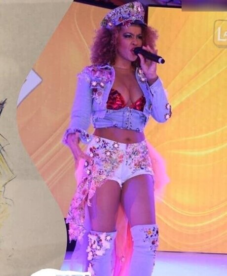 Diana Schneider modèle artistique galerie