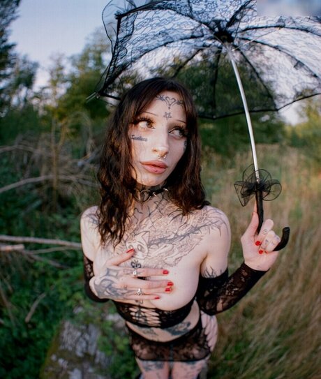 Skinwalkerleyla star du porno nue des photos