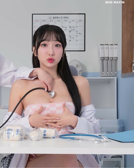 Dayeosin E_ modèle photos