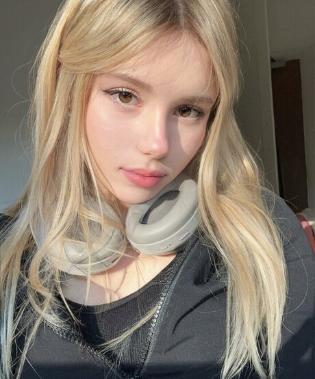 trans xxx uniquementfans nu image