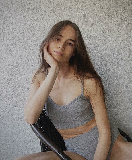 filles emo onlyfans assez érotique photo