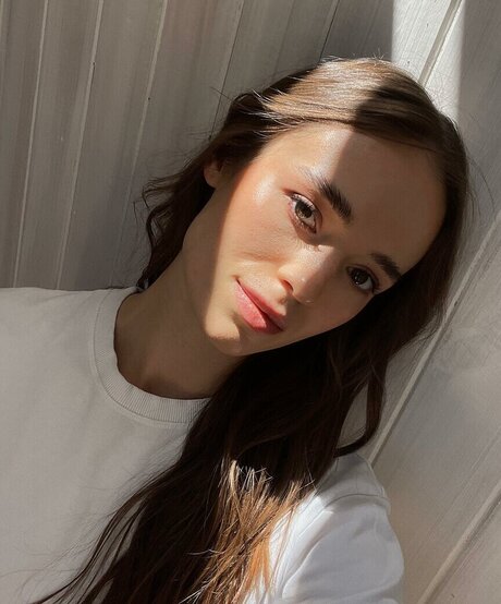 Jadwiga Koc actrice érotique image