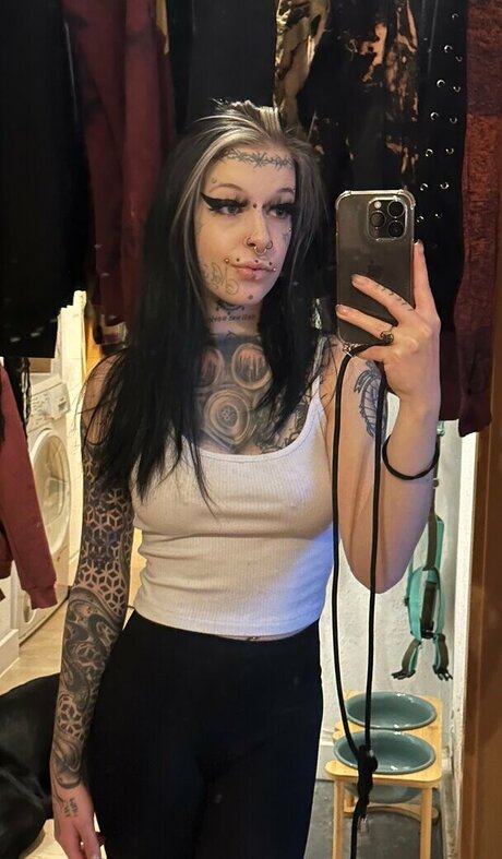 st hell étoile érotique image