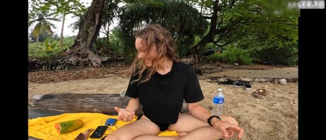 Sabrina Outdoor modèle sympa photos