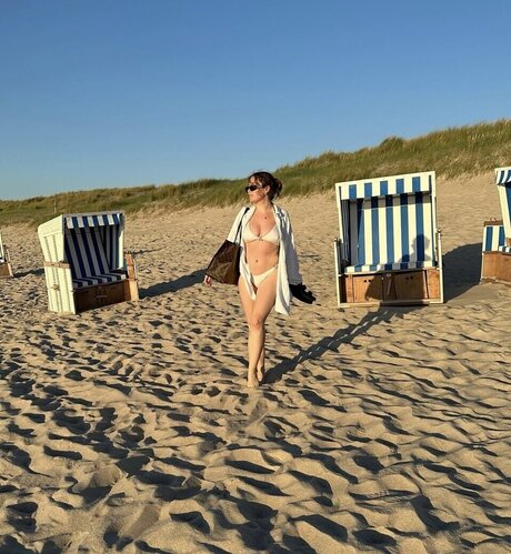 asiatique gratuit onlyfans sexe artistique img