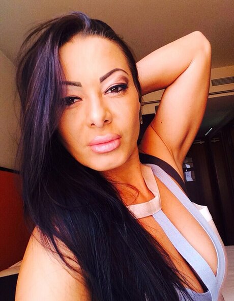 Sandra Romain belle actrice photo