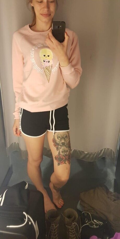 Lisa Luchs star du porno de haute qualité img