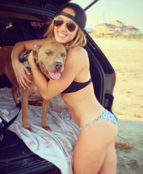 Brittney Touchton haut étoile galerie