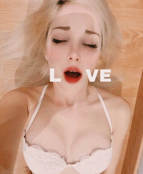 Marina Seren étoile sexy photos