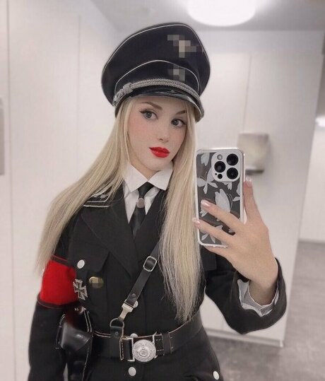 Marina Seren actrice sexy image