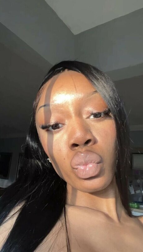 prettypetitepricey haut de star du porno archive