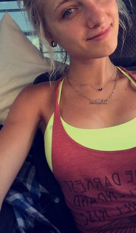 Stella The Light modèle gratuit galerie