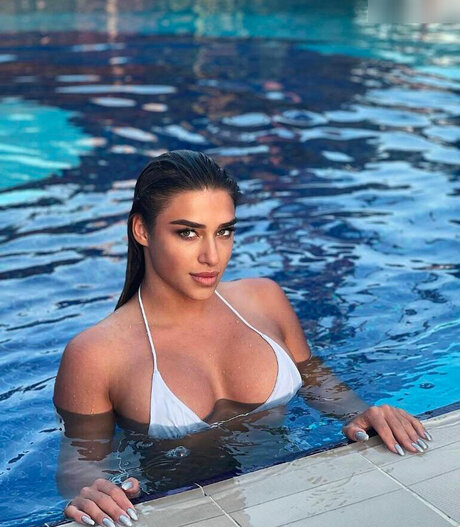 Daria Pluzhnikova star du sexe galeries