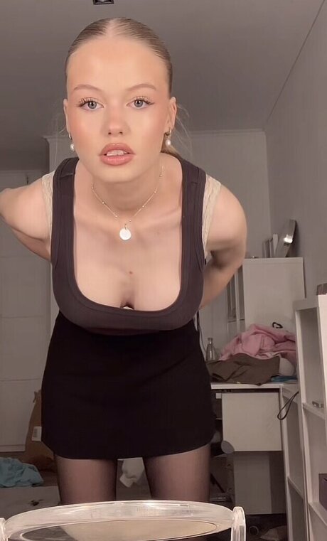 juliii fnk actrice nue photos