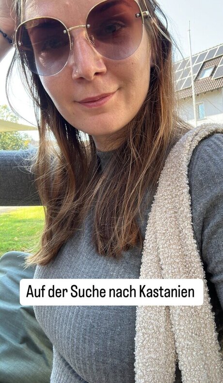 Jovlekaline star du porno de haute qualité image