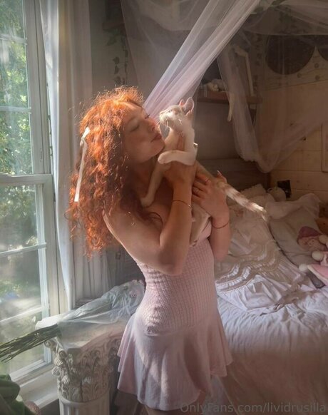 Livia Paige étoile sexy image