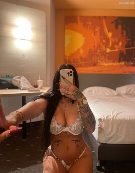 silaaabaeee actrice de sexe archive