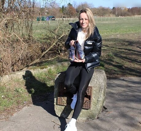 Kathrin Hendrich étoile érotique photos