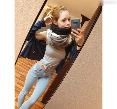 Mausistern modèle nu photos