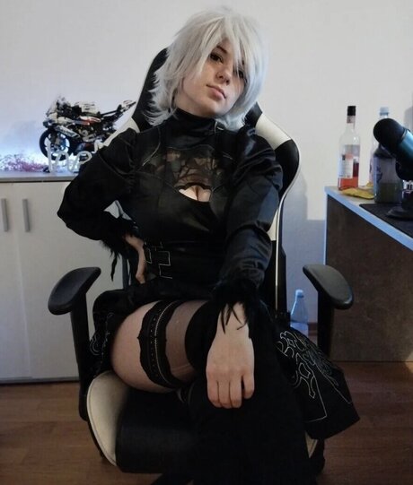 eAngi02 modèle sympa photo