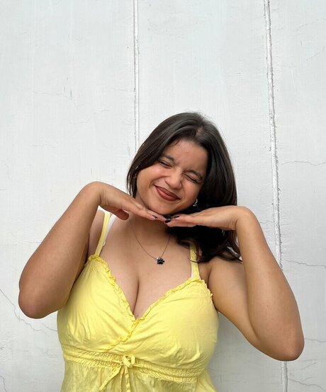 Tanu Cherry actrice érotique image