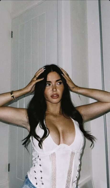 gros cul gros seins onlyfans chaud joli image