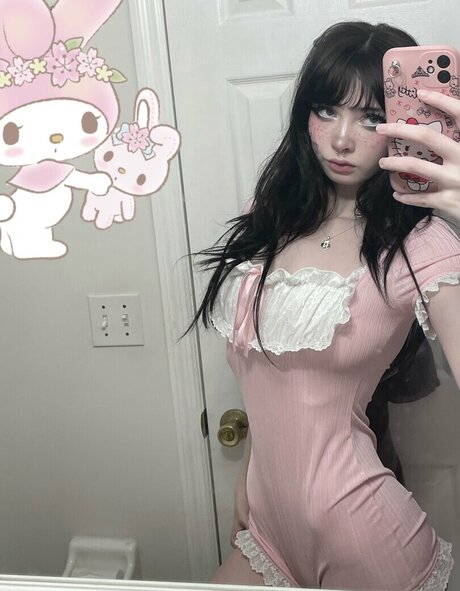 Sashad0ll star érotique archive