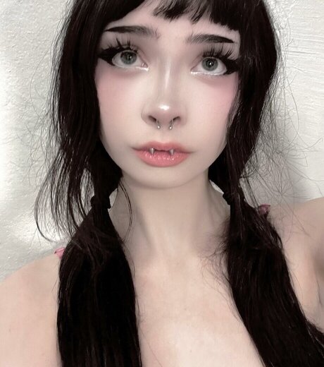 Sashad0ll modèle joli photo