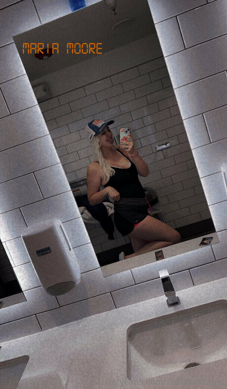 femme nue onlyfans des nus parfaits photos