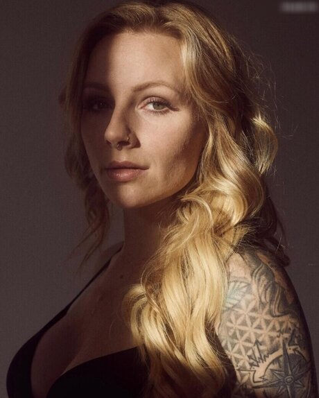 footjob pour ados uniquementfans nus hd photos