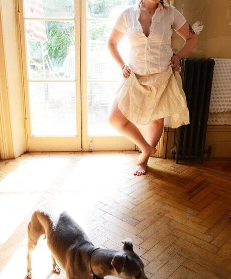 Violet Grohl actrice chaude des photos