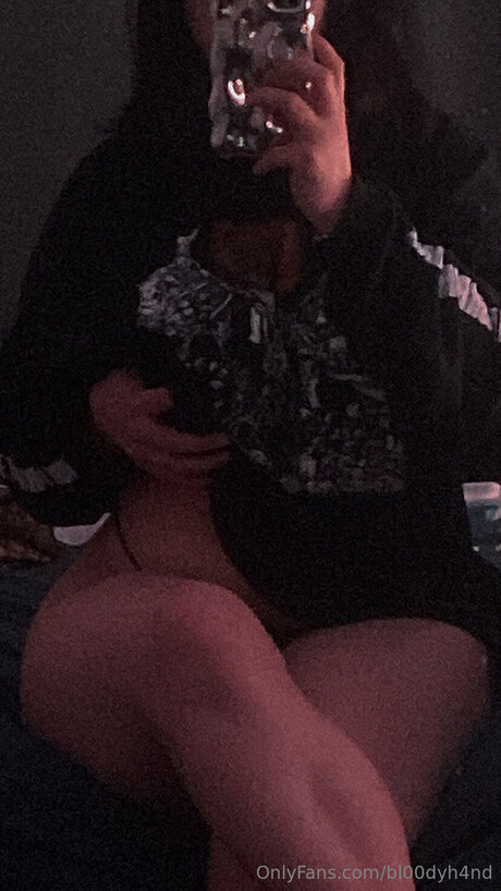 bl00dyh4nd actrice pornographique images