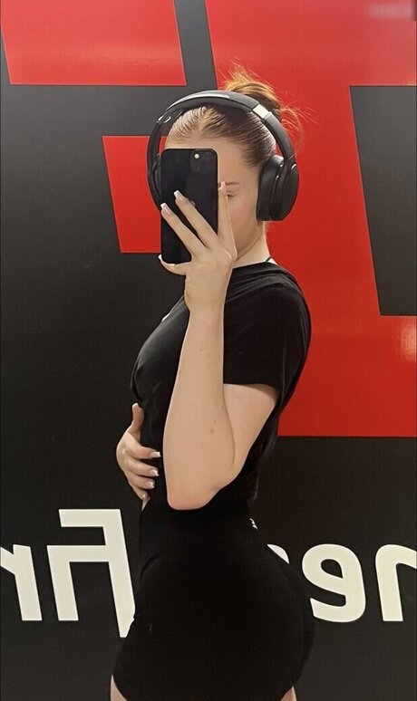 Annika eks star du porno adulte photo