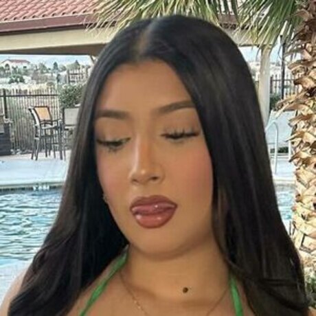 thaonenonlyyb actrice érotique photo