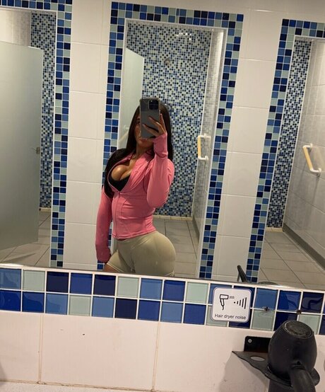 Ciara Wilmot star du porno nue img