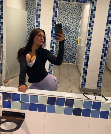 lingerie milf uniquementfans pornographique gratuit collection