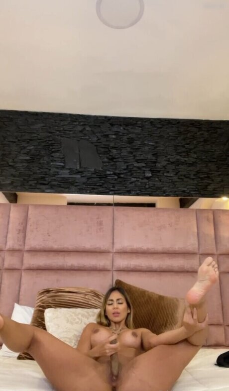 Nia Cruz xxx star du porno images