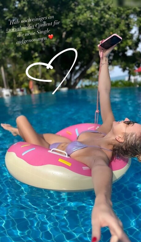 Anna Carina Woitschack star exclusive image