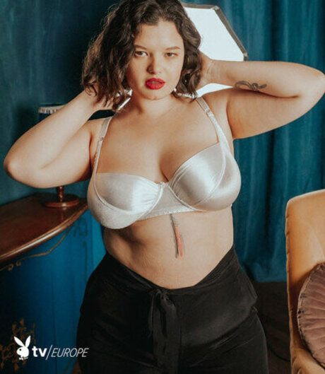 Sophia Voznyak étoile exclusive photos