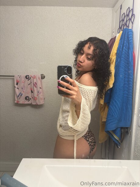 pom-pom girl nue onlyfans gratuit belle photos