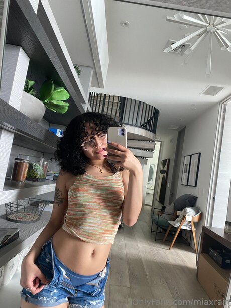 miaxrain modèle sexy images