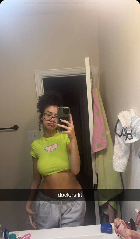 fans de monstres uniquement art supérieur img