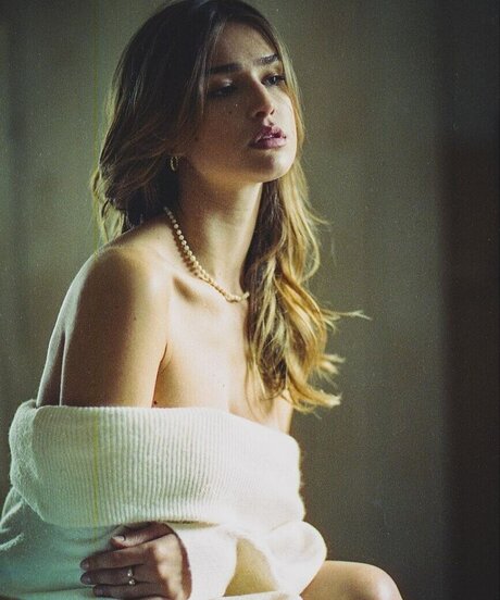 Chiara Costalunga jolie actrice photos