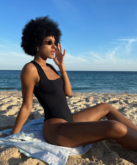 Yara Charry star du porno chaud images