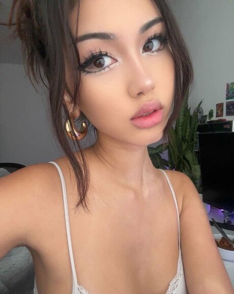 xeiyza actrice parfaite img