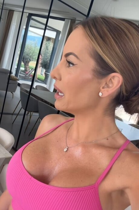 Anna Maria Ferchichi haut modèle images