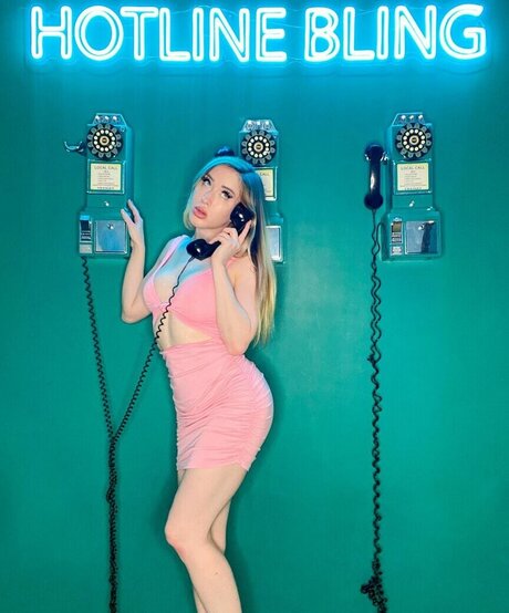 Alaina Taylor art star du porno photos