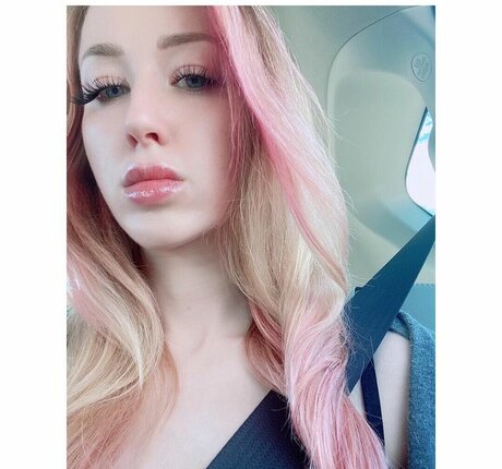 Alaina Taylor étoile sympa photo