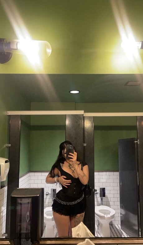 tt t772 étoile nue photo