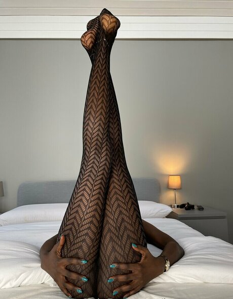 Letisweeetz modèle de haute qualité photo